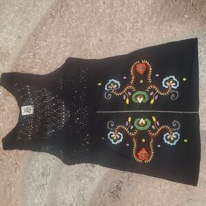 IVU Jane Black Crochet Embroidered Top Sm